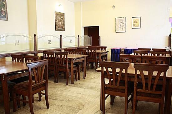 Hotel Chanakya